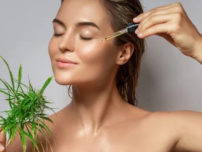 Descubre el bienestar natural con nuestro gel de placer enriquecido con CBD